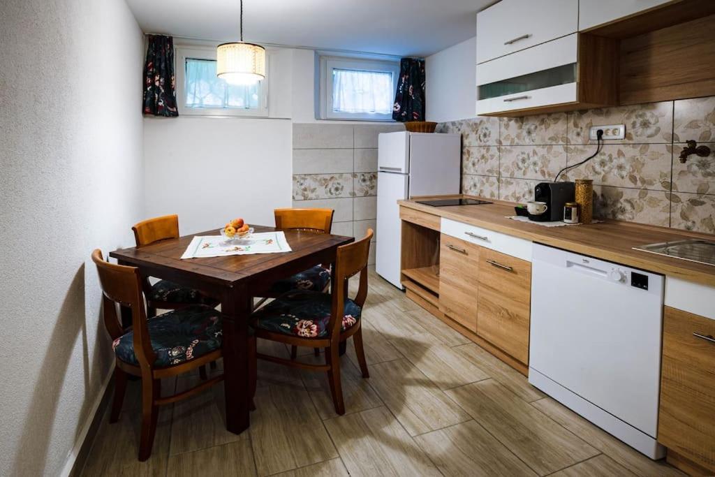 Apartma Sejalec, - Bled * Lesce (Upper Carniola)